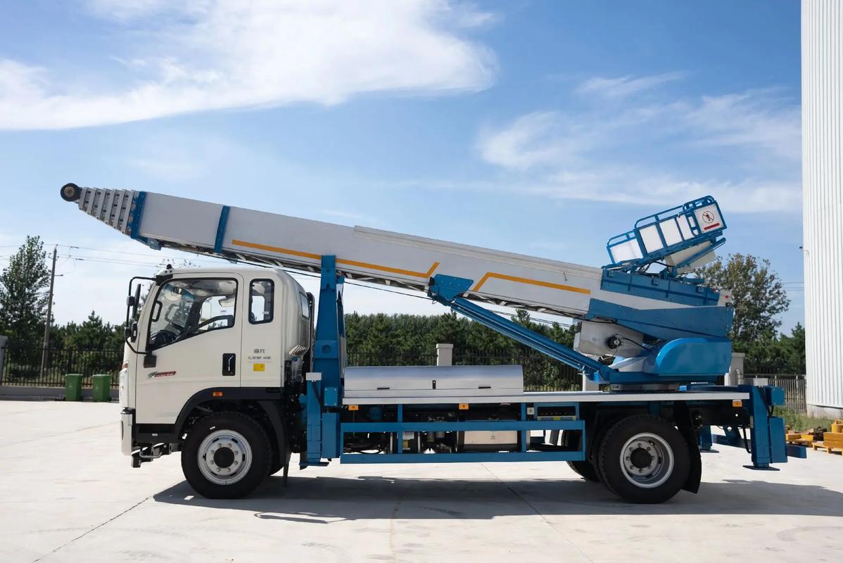 彭场镇云梯上料车租赁费用