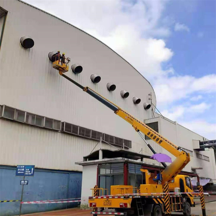 彭场镇高空作业车出租服务：专业广告牌安装解决方案